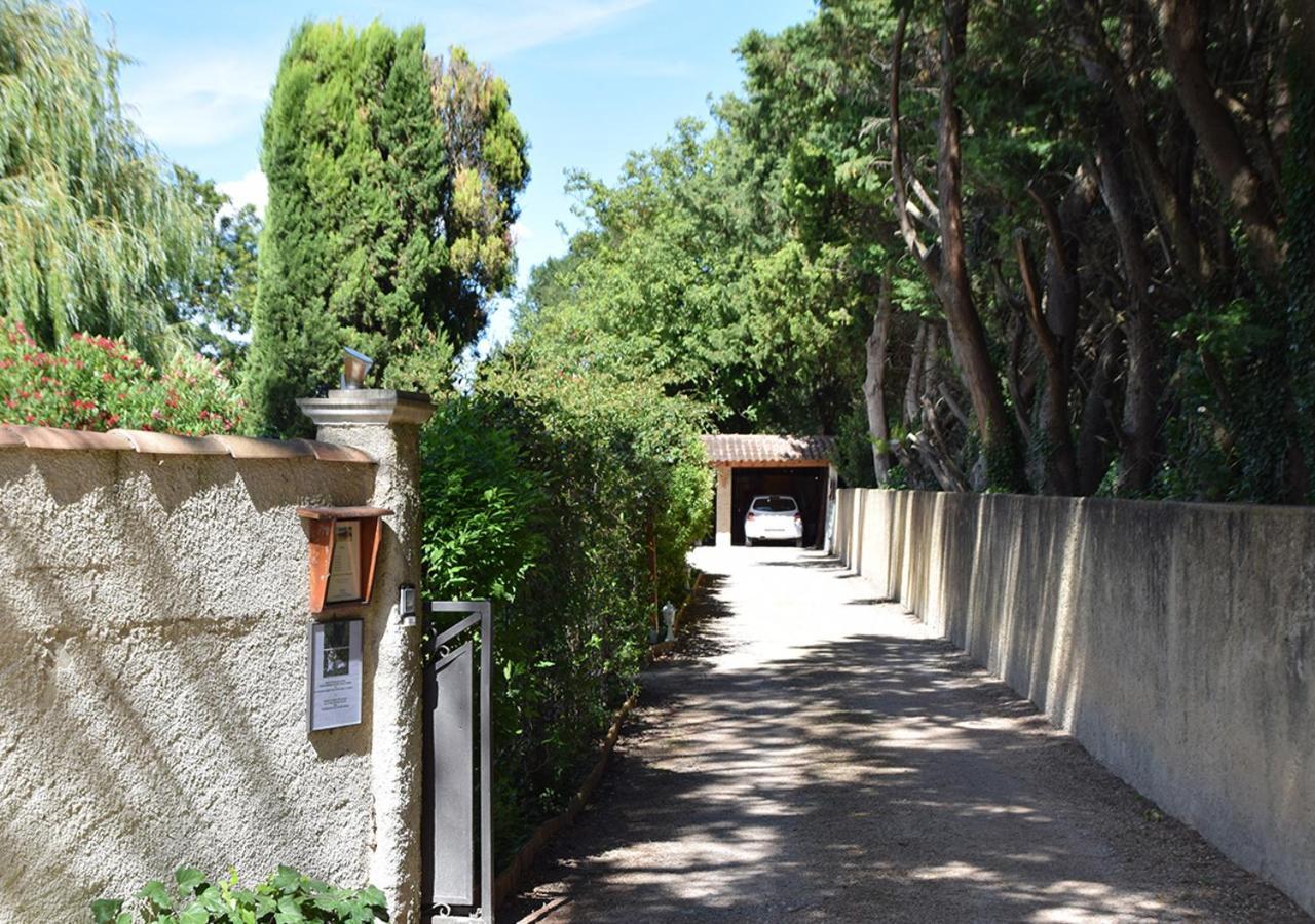 La Maison Des Invites Pernes-les-Fontaines Kültér fotó