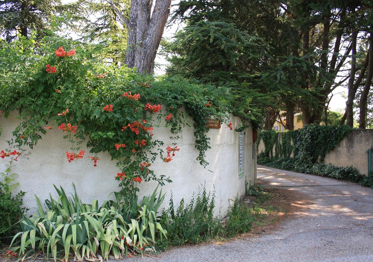 La Maison Des Invites Pernes-les-Fontaines Kültér fotó