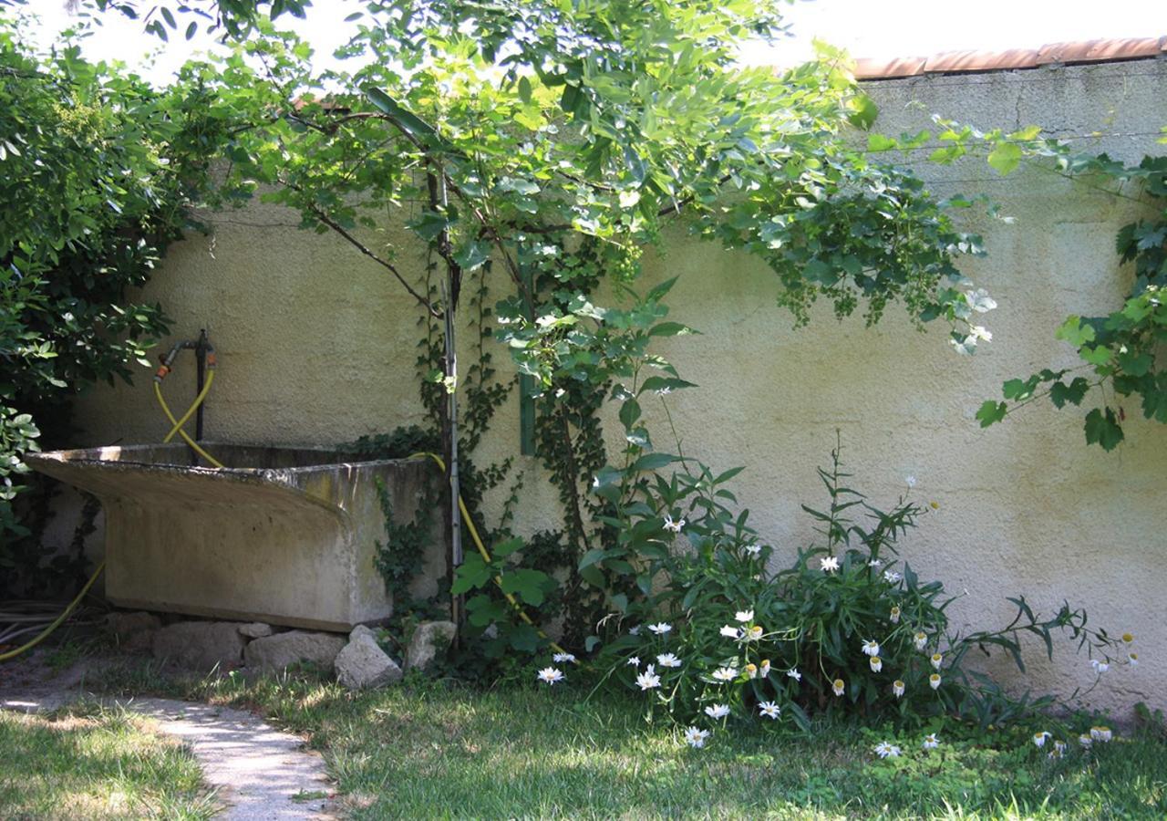 La Maison Des Invites Pernes-les-Fontaines Kültér fotó